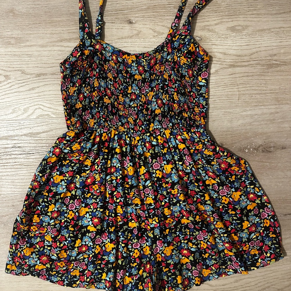 Wild Fable floral Romper size medium - Picture 5 of 5